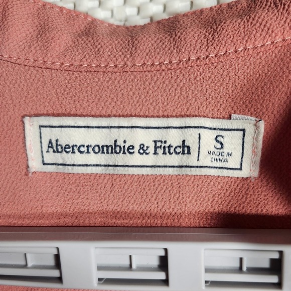 Abercrombie & Fitch Blouse Top Women's Small Pink Long Sleeve Tie Cuff Button Up - Picture 3 of 9